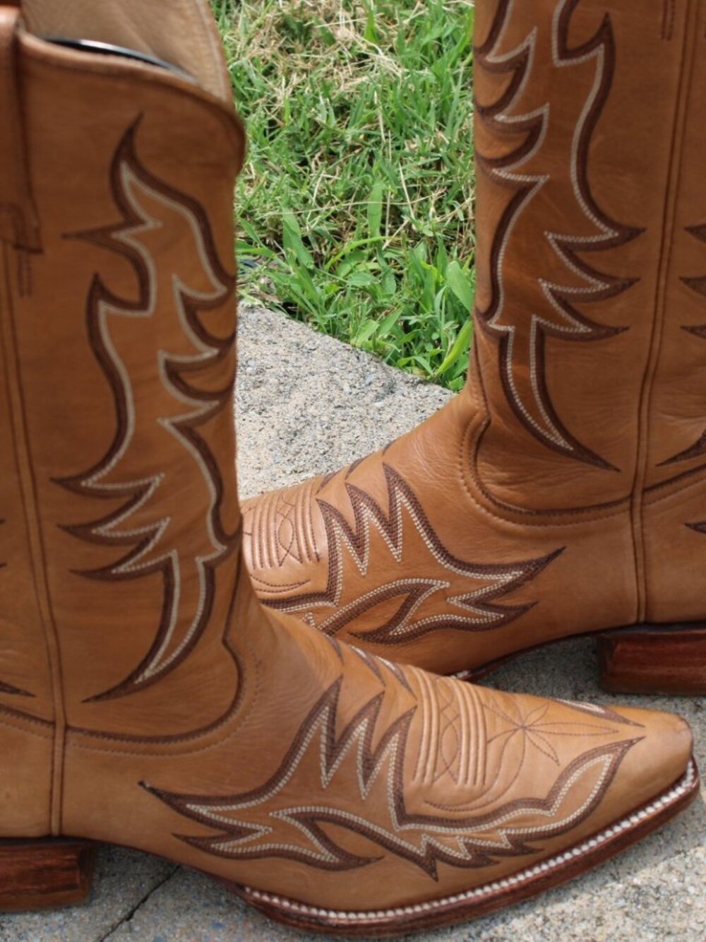 Heritage Boot Company Brown Beast honey calfskin Men's Cowboy Boots Size 8D